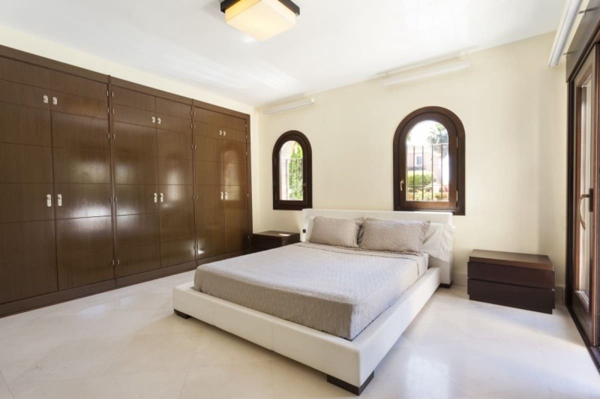 Chalet de 5 habitaciones en Marbella en venta con piscina garaje - 1.595.000 € (Ref: 10001553)