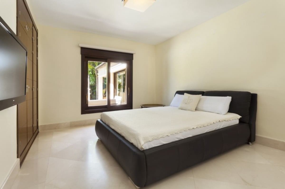 Chalet de 5 habitaciones en Marbella en venta con piscina garaje - 1.595.000 € (Ref: 10001553)