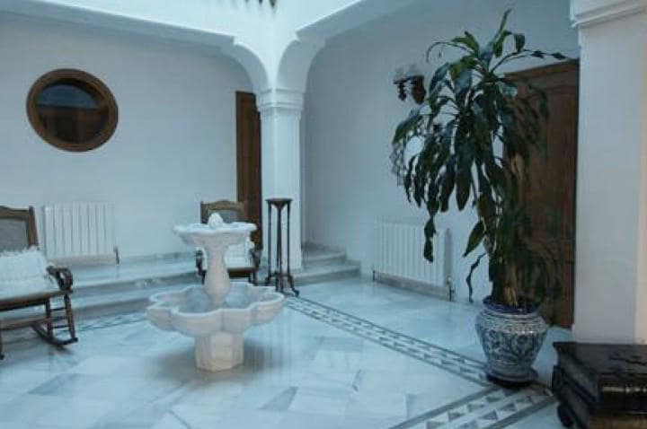 4 soverom Villa til salgs i Marbella med svømmebasseng garasje - € 1 190 000 (Ref: 10001555)