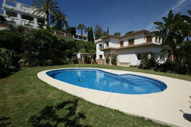 4 soverom Villa til salgs i Marbella med svømmebasseng garasje - € 1 190 000 (Ref: 10001555)
