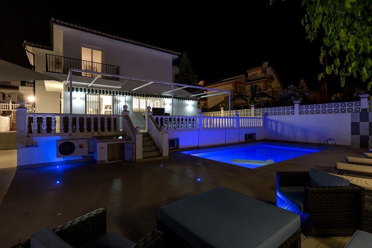 5 quarto Moradia para venda em Marbella com piscina garagem - 999 000 € (Ref: 10001556)