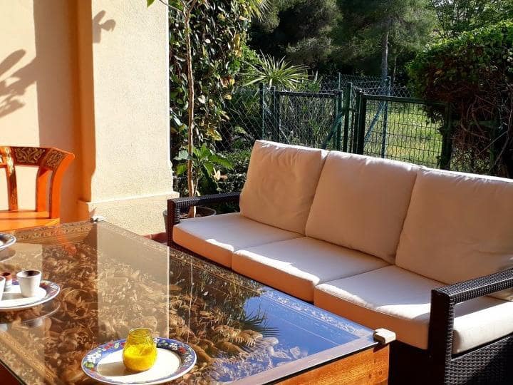 3 Zimmer Haus zu verkaufen in Marbella mit Pool Garage - 590.000 € (Ref: 10001558)