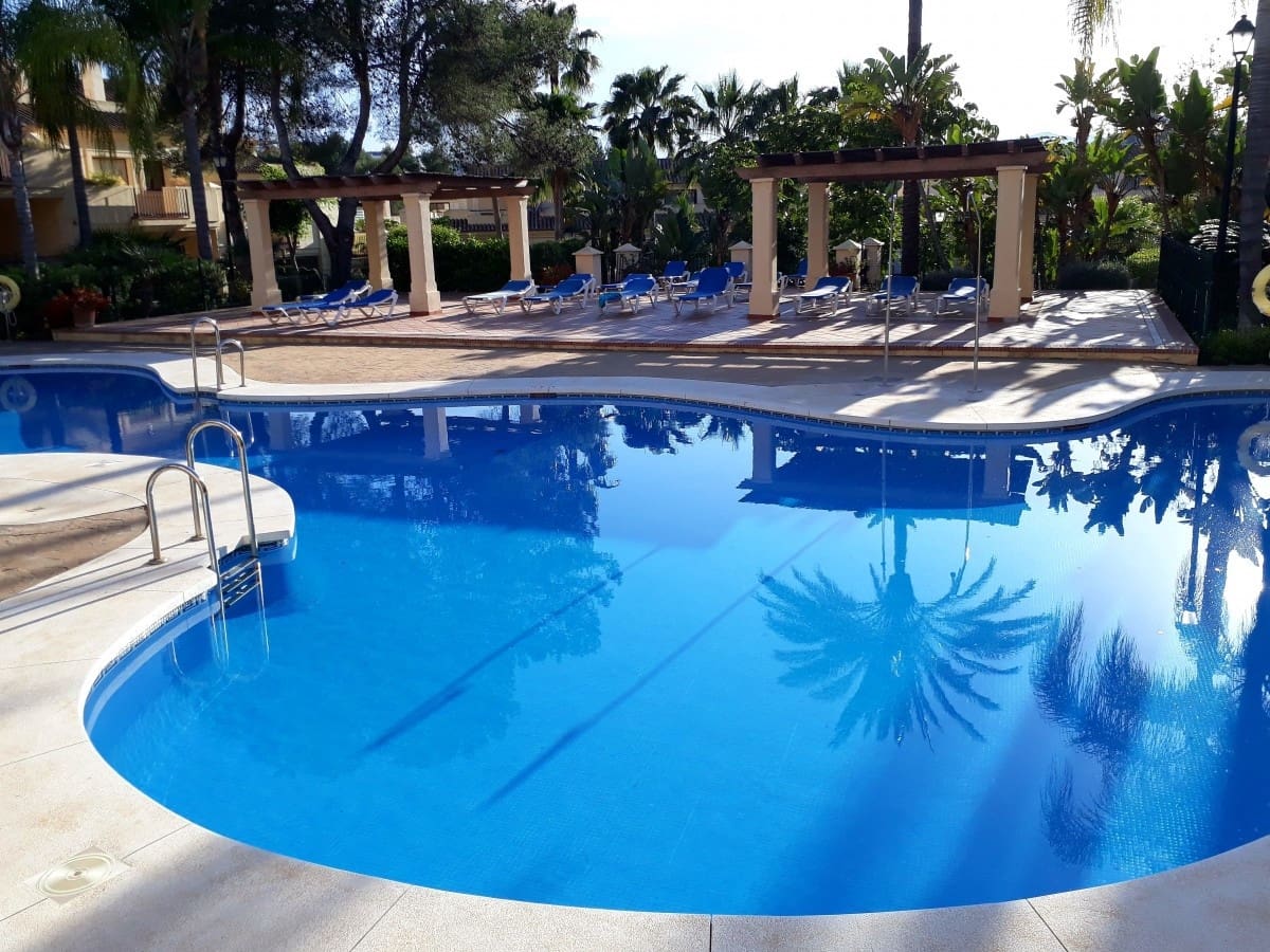 3 Zimmer Haus zu verkaufen in Marbella mit Pool Garage - 590.000 € (Ref: 10001558)