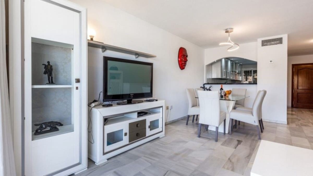 2 soveværelse Lejlighed til salg i Marbella med swimmingpool - € 555.000 (Ref: 10001559)