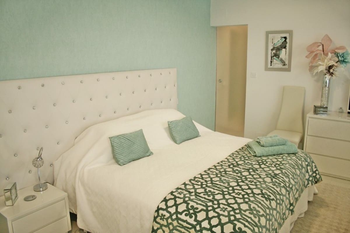 4 quarto Moradia para venda em Marbella com piscina garagem - 1 295 000 € (Ref: 10001562)