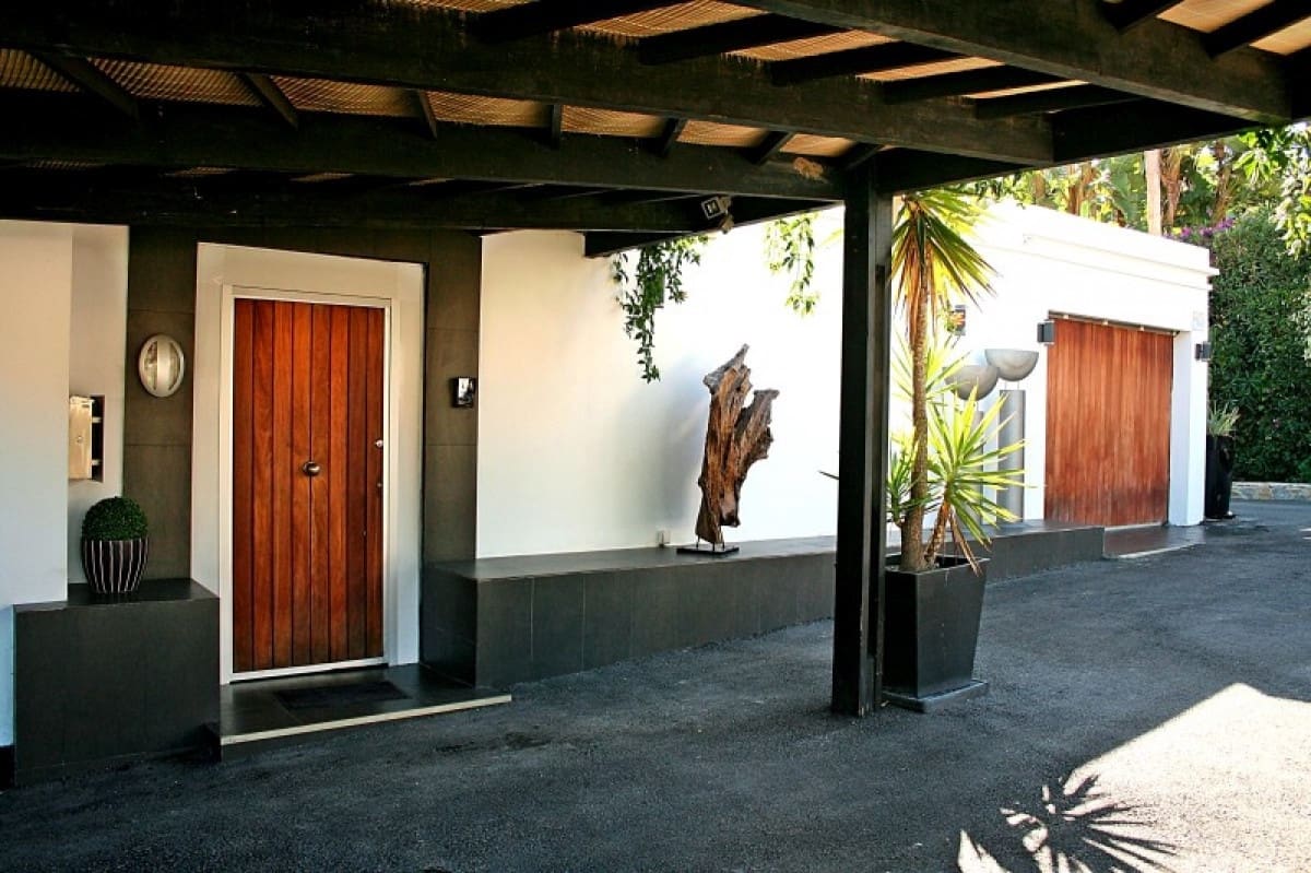 4 quarto Moradia para venda em Marbella com piscina garagem - 1 295 000 € (Ref: 10001562)