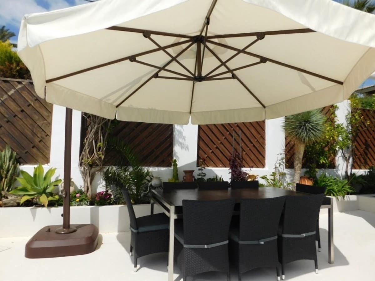 4 quarto Moradia para venda em Marbella com piscina garagem - 1 295 000 € (Ref: 10001562)