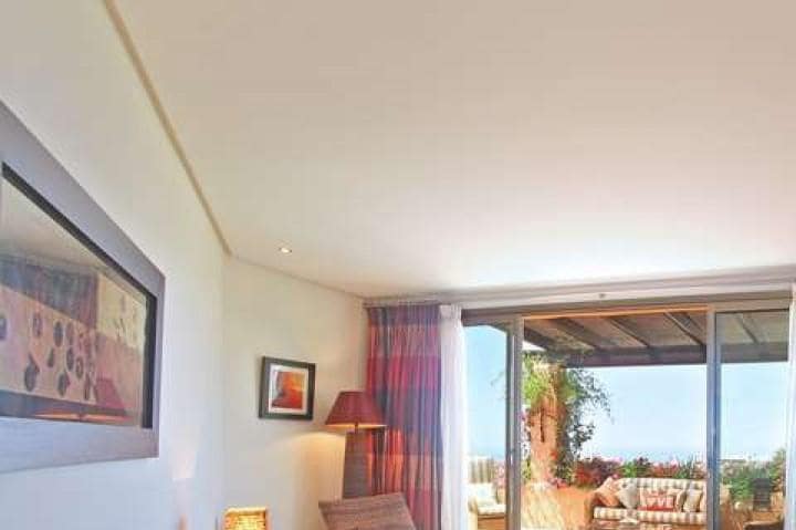2 sovrum Takvåning till salu i Marbella med pool garage - 1 100 000 € (Ref: 10001564)