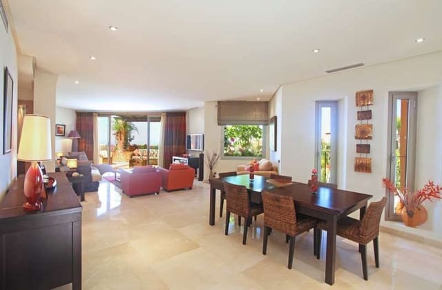 2 sovrum Takvåning till salu i Marbella med pool garage - 1 100 000 € (Ref: 10001564)