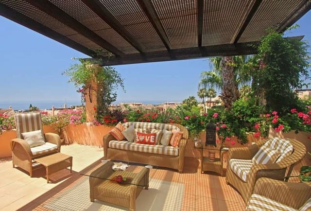 2 sovrum Takvåning till salu i Marbella med pool garage - 1 100 000 € (Ref: 10001564)