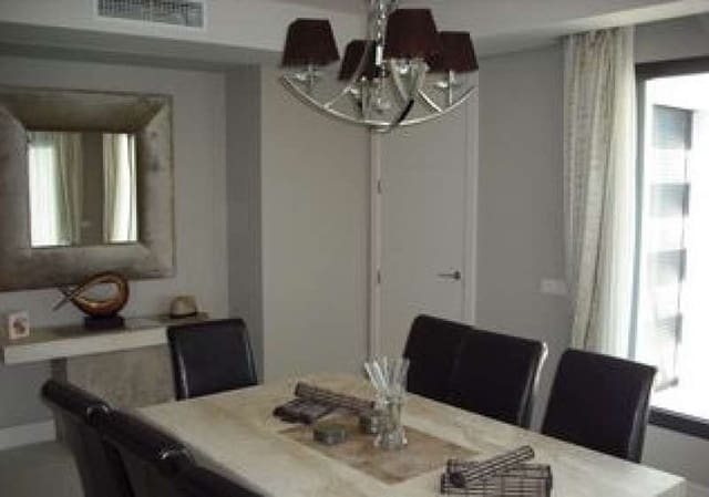 Chalet de 5 habitaciones en Marbella en venta con piscina garaje - 1.950.000 € (Ref: 10001565)