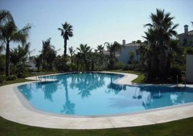 Chalet de 5 habitaciones en Marbella en venta con piscina garaje - 1.950.000 € (Ref: 10001565)