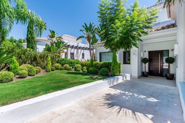 5 bedroom Villa for sale in Marbella with pool garage - € 1,950,000 (Ref: 10001566)