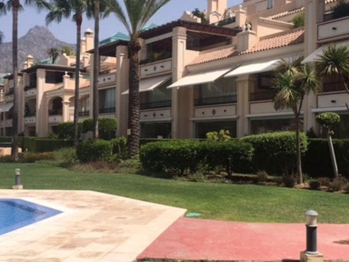 Apartamento de 3 habitaciones en Golden Mile en venta con piscina garaje - 799.500 € (Ref: 10001567)