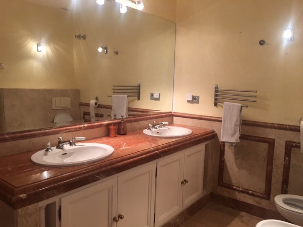 Apartamento de 3 habitaciones en Golden Mile en venta con piscina garaje - 799.500 € (Ref: 10001567)