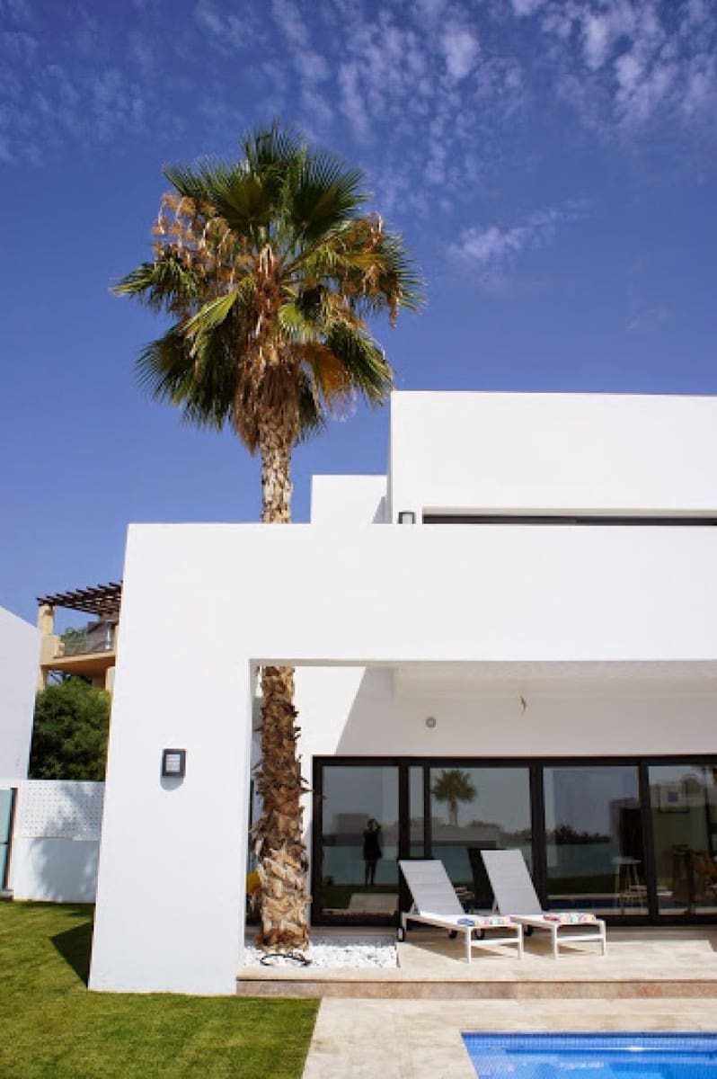 5 sovrum Villa till salu i Benahavis med pool garage - 1 295 000 € (Ref: 10001569)