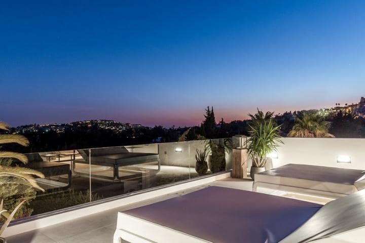 5 chambre Villa/Maison à vendre à Marbella avec piscine garage - 2 450 000 € (Ref: 10001570)