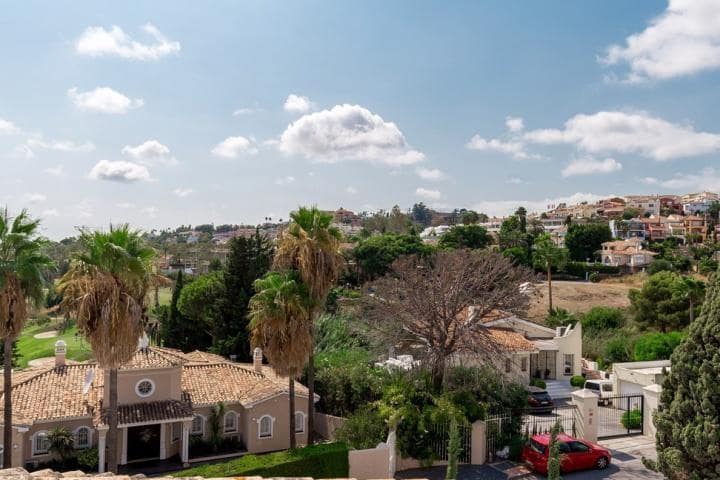 5 chambre Villa/Maison à vendre à Marbella avec piscine garage - 2 450 000 € (Ref: 10001570)