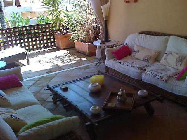 3 slaapkamer Appartement te koop in Marbella met zwembad - € 640.000 (Ref: 10001572)
