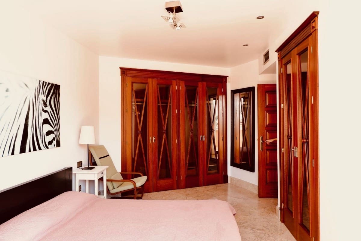 3 slaapkamer Penthouse te koop in Marbella met zwembad garage - € 1.300.000 (Ref: 10001573)