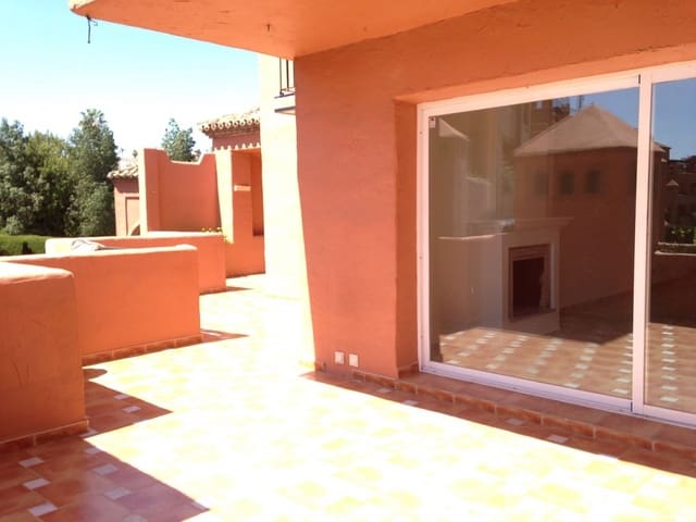 3 quarto Apartamento para venda em Atalaya-Isdabe, Estepona com piscina - 550 000 € (Ref: 10001575)