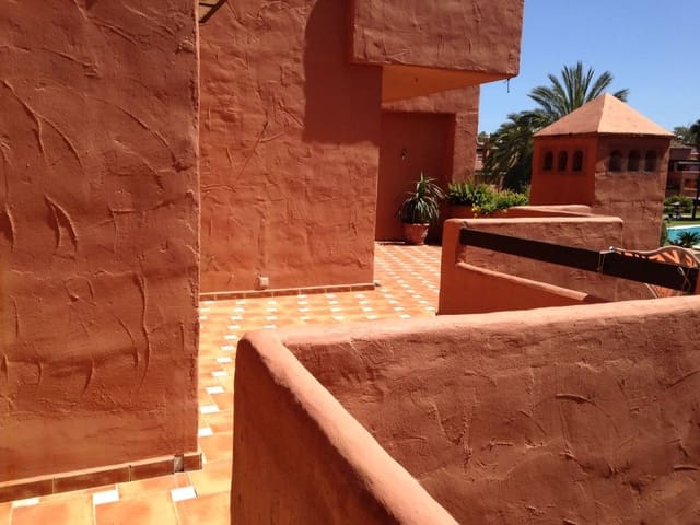 3 quarto Apartamento para venda em Atalaya-Isdabe, Estepona com piscina - 550 000 € (Ref: 10001575)