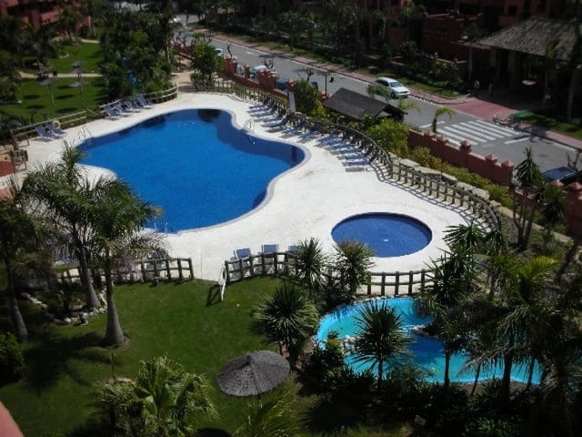 3 soverom Leilighet til salgs i Guadalmansa, Estepona med svømmebasseng garasje - € 410 000 (Ref: 10001577)