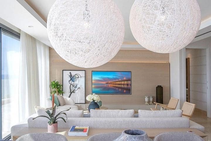 Ático de 3 habitaciones en Estepona en venta con piscina garaje - 2.290.000 € (Ref: 10001578)