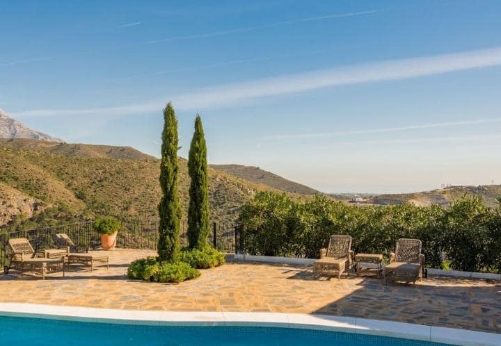 5 Zimmer Villa zu verkaufen in Benahavis mit Pool Garage - 3.500.000 € (Ref: 10001579)