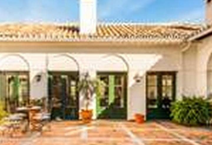 5 Zimmer Villa zu verkaufen in Benahavis mit Pool Garage - 3.500.000 € (Ref: 10001579)