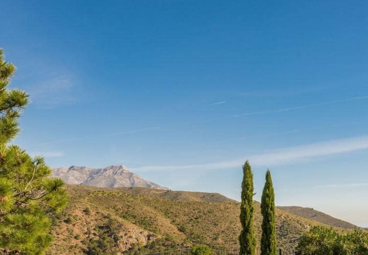 5 Zimmer Villa zu verkaufen in Benahavis mit Pool Garage - 3.500.000 € (Ref: 10001579)
