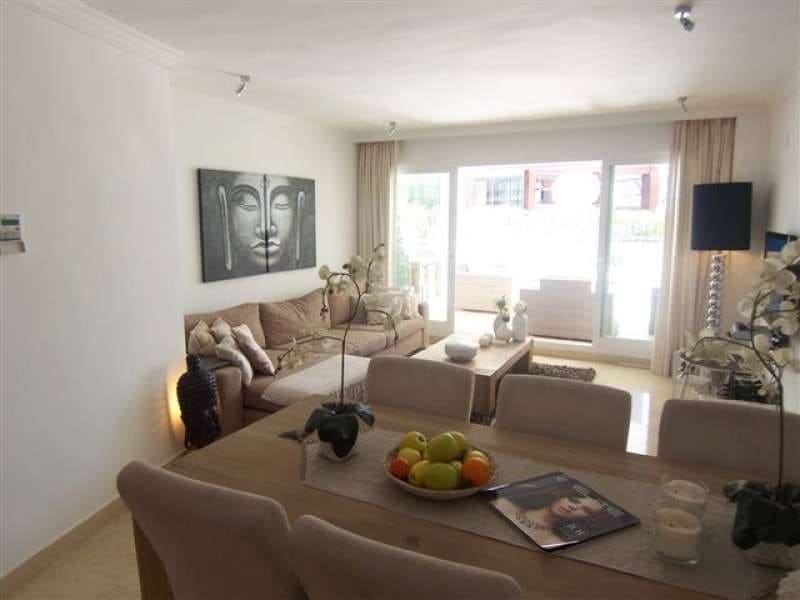 3 quarto Apartamento para venda em Puerto Banus com piscina garagem - 879 500 € (Ref: 10001580)