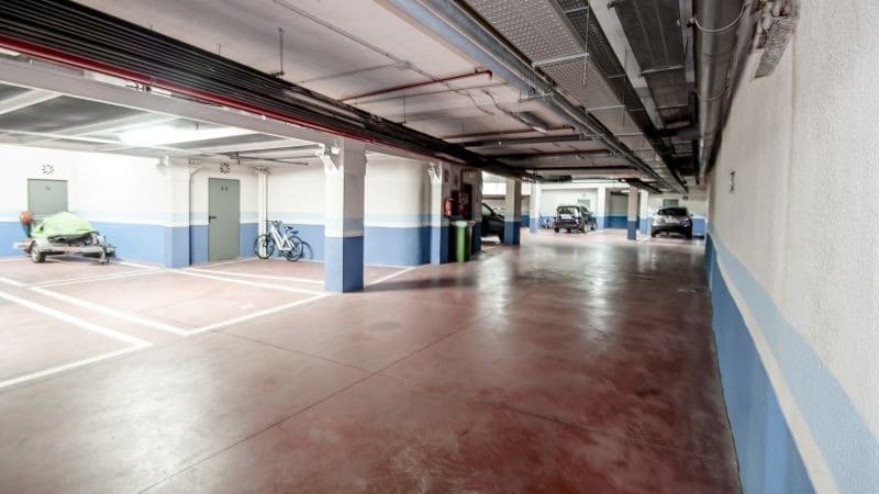 2 sypialnia Apartament na sprzedaż w Marbella z basenem garażem - 695 000 € (Ref: 10001582)