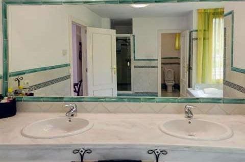 3 sovrum Hus till salu i Casares med pool garage - 850 000 € (Ref: 10001584)