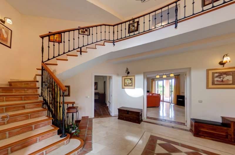 3 sovrum Hus till salu i Casares med pool garage - 850 000 € (Ref: 10001584)