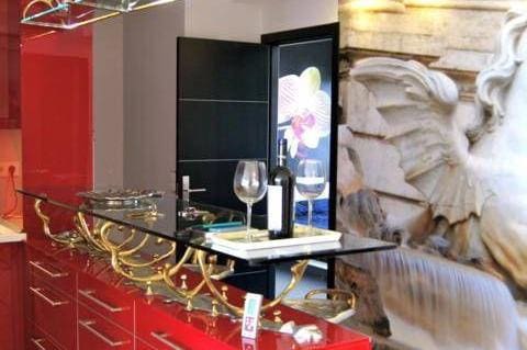 2 sypialnia Apartament na sprzedaż w Puerto Banus z basenem garażem - 780 000 € (Ref: 10001585)