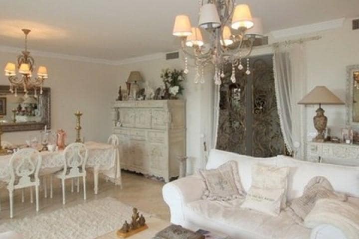 3 sypialnia Dom na sprzedaż w Estepona z basenem garażem - 435 000 € (Ref: 10001586)