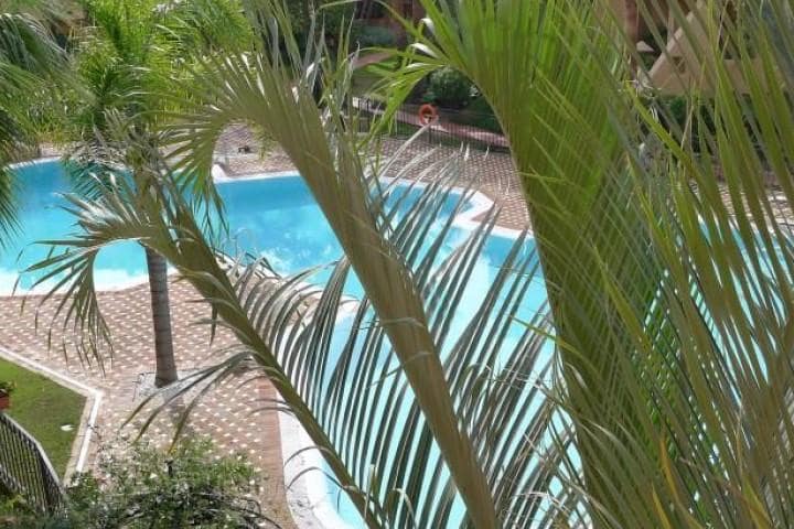 3 bedroom Apartment for sale in Marbella with pool garage - € 975,000 (Ref: 10001587)