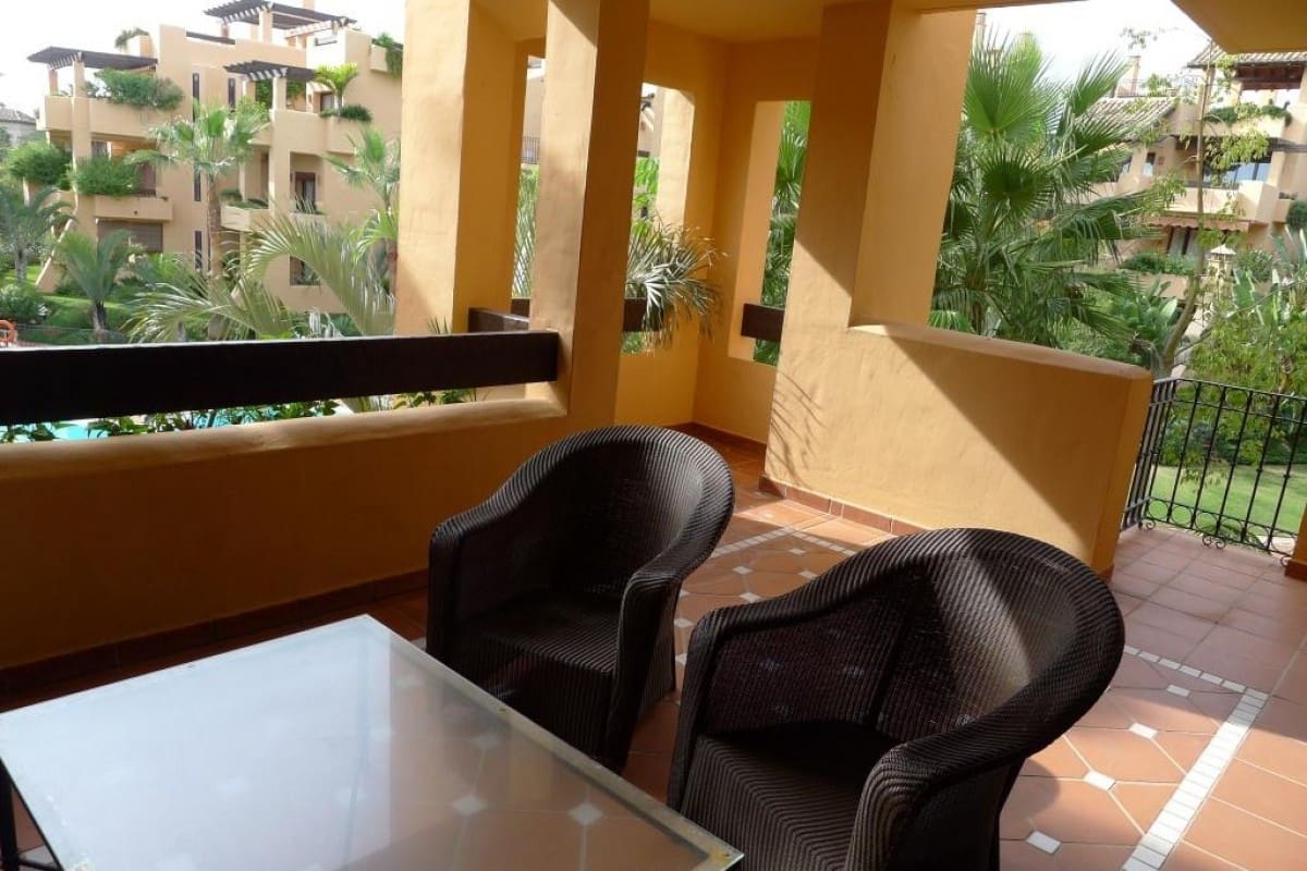 3 bedroom Apartment for sale in Marbella with pool garage - € 975,000 (Ref: 10001587)
