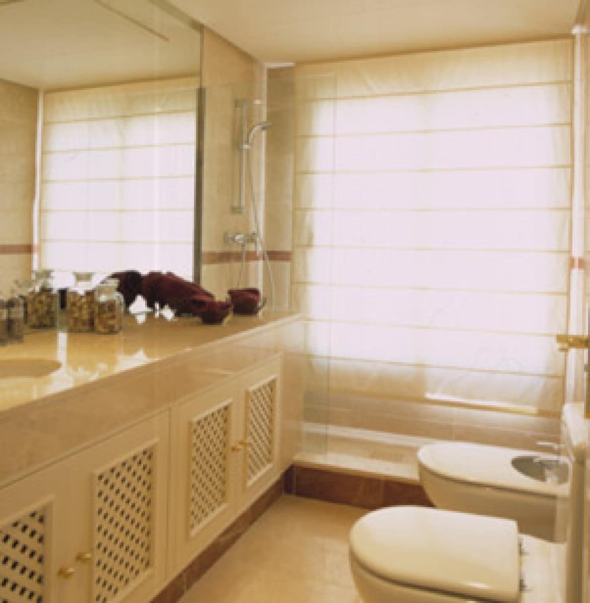3 sypialnia Apartament na sprzedaż w Marbella z basenem - 1 100 000 € (Ref: 10001588)