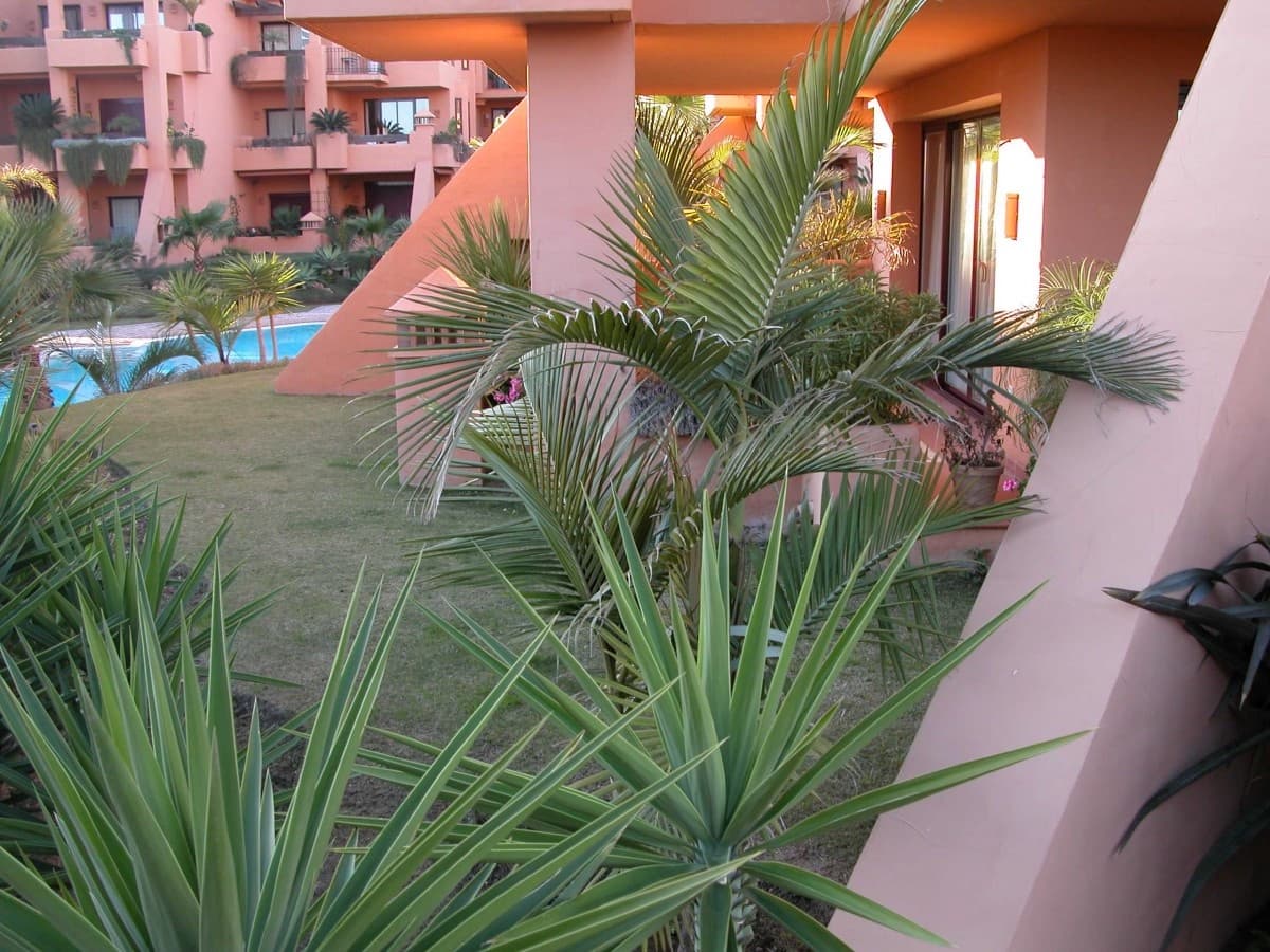 3 sypialnia Apartament na sprzedaż w Marbella z basenem - 1 100 000 € (Ref: 10001588)