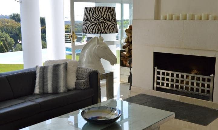 6 bedroom Villa for sale in Marbella with pool garage - € 3,995,000 (Ref: 10001589)