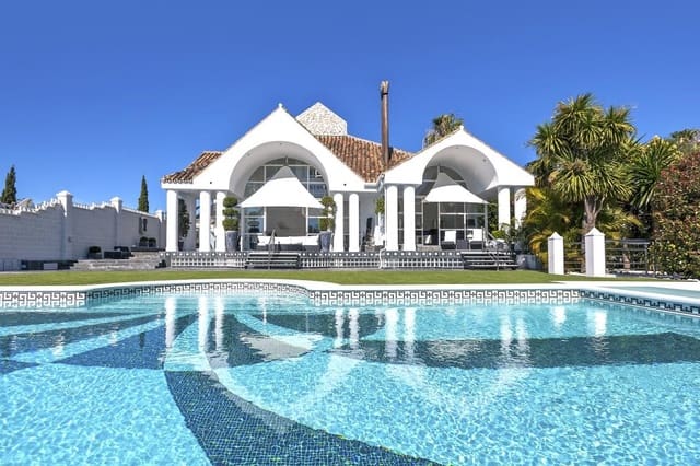 6 bedroom Villa for sale in Marbella with pool garage - € 3,995,000 (Ref: 10001589)