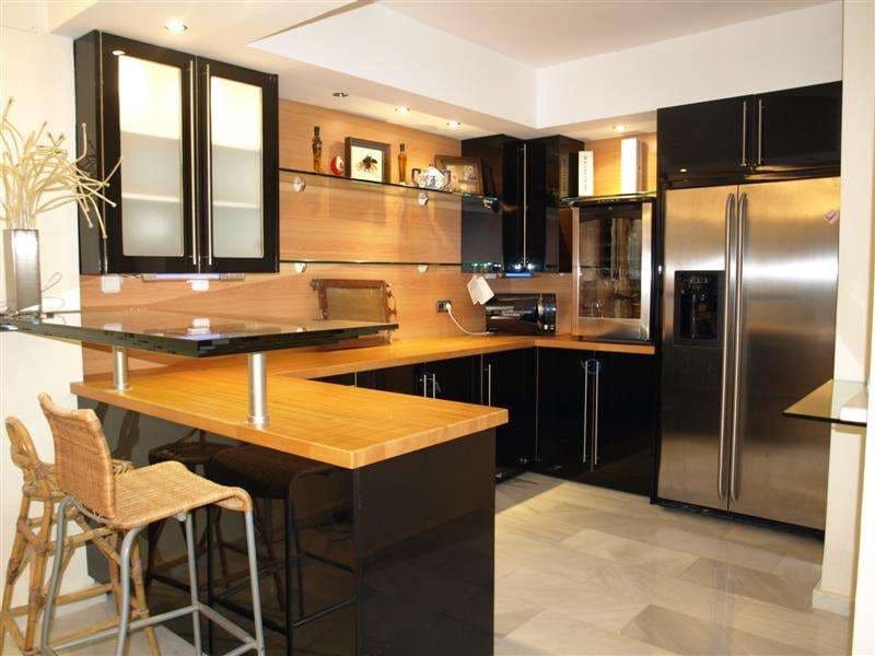 4 Zimmer Haus zu verkaufen in Marbella mit Pool - 899.000 € (Ref: 10001590)
