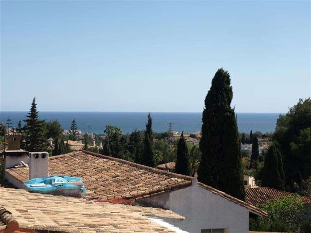 4 Zimmer Haus zu verkaufen in Marbella mit Pool - 899.000 € (Ref: 10001590)