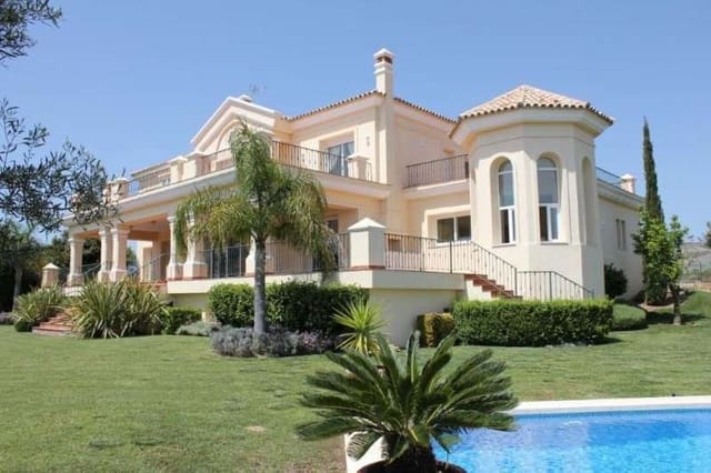 Chalet de 7 habitaciones en Marbella en venta con piscina garaje - 2.450.000 € (Ref: 10001592)
