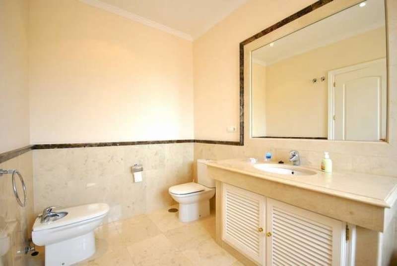 Chalet de 7 habitaciones en Marbella en venta con piscina garaje - 2.450.000 € (Ref: 10001592)