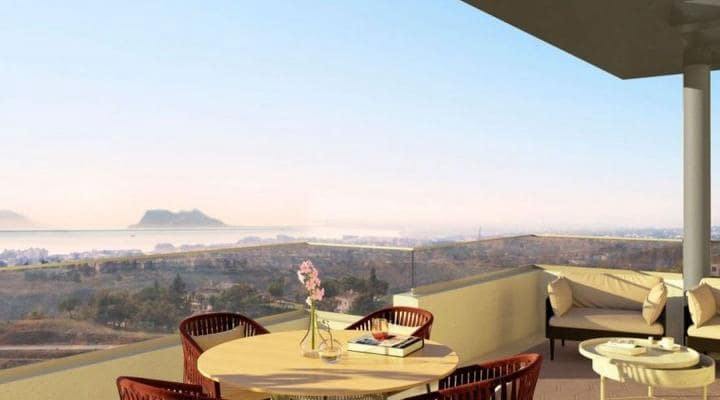 4 bedroom Villa for sale in Estepona with pool garage - € 546,000 (Ref: 10001594)