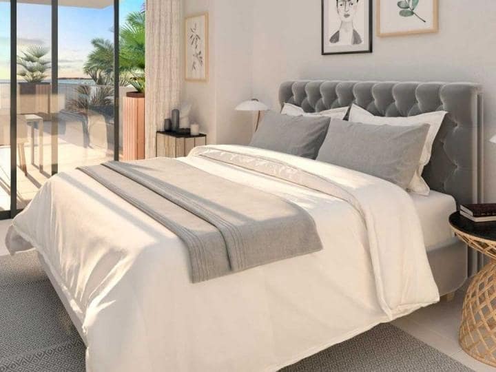 4 bedroom Villa for sale in Estepona with pool garage - € 546,000 (Ref: 10001594)