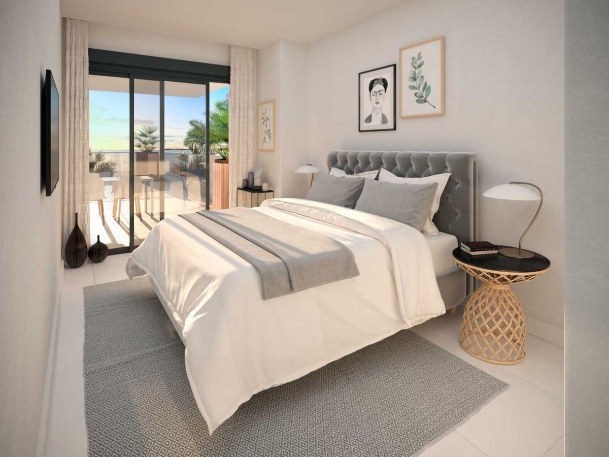4 bedroom Villa for sale in Estepona with pool garage - € 546,000 (Ref: 10001594)